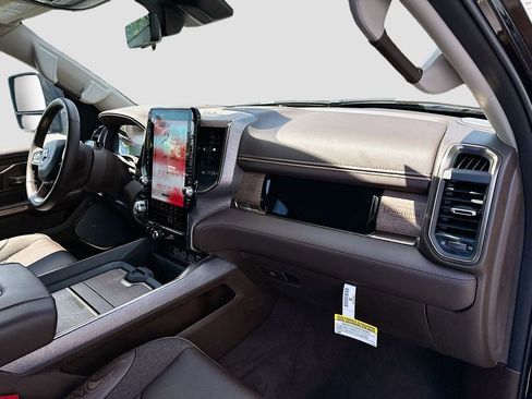 New 2025 RAM 1500 Limited image 38