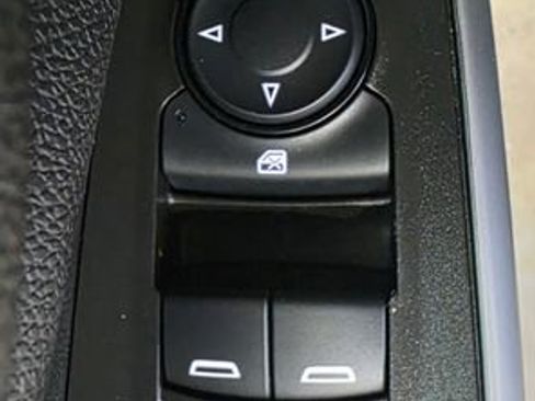 Used 2024 Chevrolet Trax LS w/ LS Convenience Package image 12