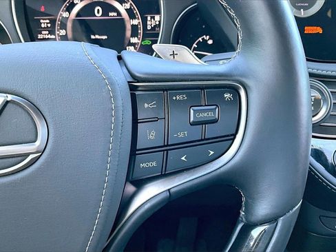 Used 2022 Lexus LS 500 image 21