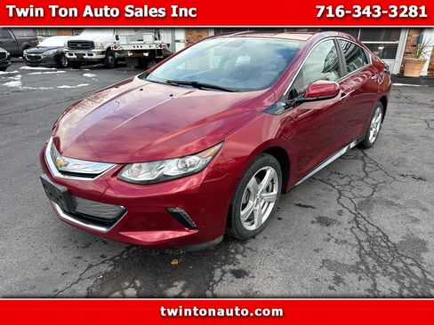 Used 2018 Chevrolet Volt LT image 1