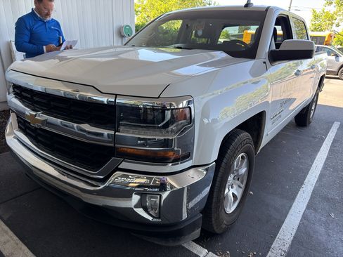 Used 2017 Chevrolet Silverado 1500 LT w/ LT Eassist Package RWD image 3