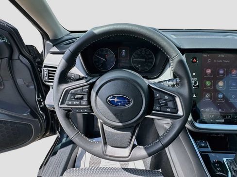 Used 2025 Subaru Outback Premium AWD/4WD image 11