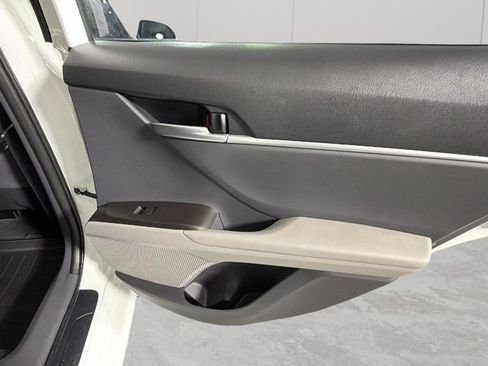 Used 2023 Toyota Camry LE FWD image 31