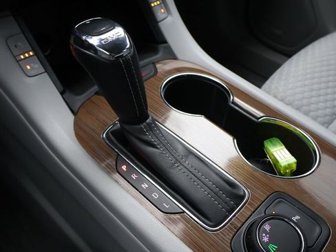 Used 2019 GMC Acadia SLE w/ Driver Alert Package I image 20