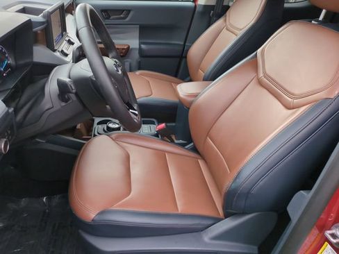 Used 2024 Ford Maverick Lariat FWD image 11