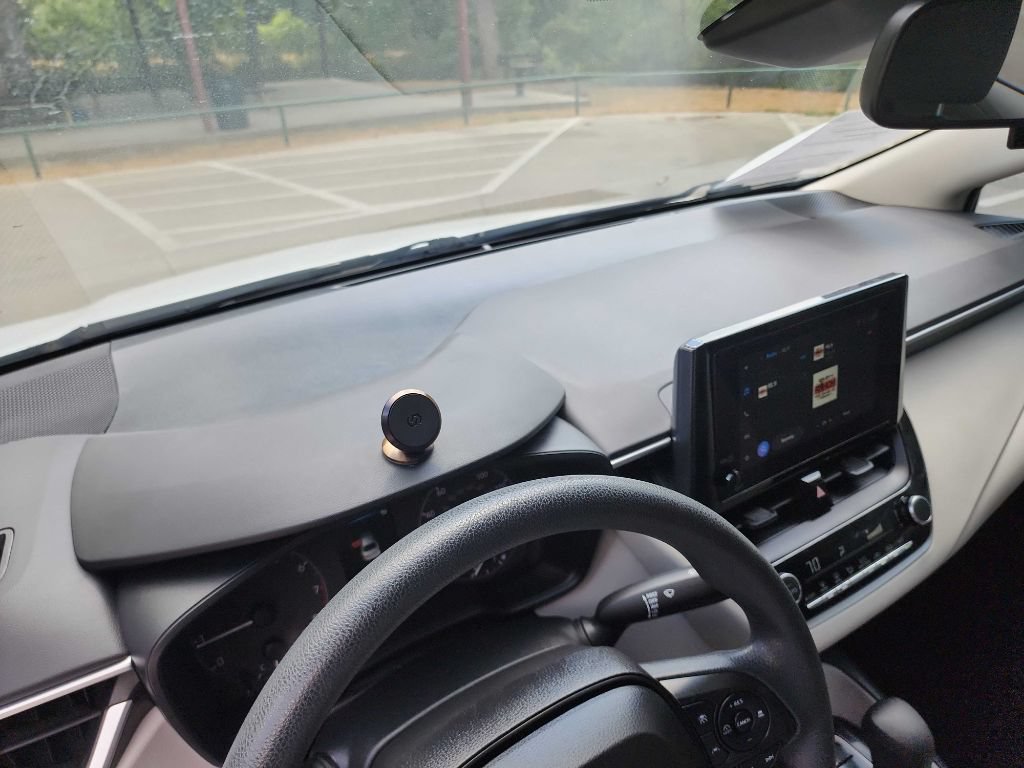 Used 2023 Toyota Corolla LE FWD image 18