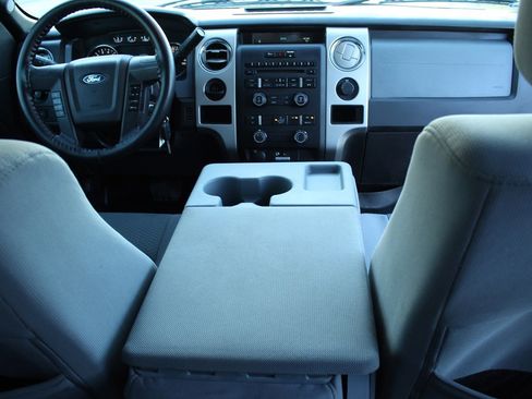 Used 2013 Ford F150 XLT w/ Trailer Tow Pkg image 14