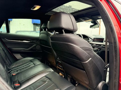 Used 2018 BMW X6 sDrive35i RWD image 19