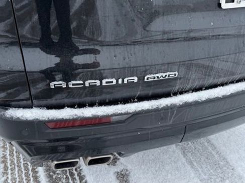 Used 2024 GMC Acadia AT4 w/ Luxury Package image 12