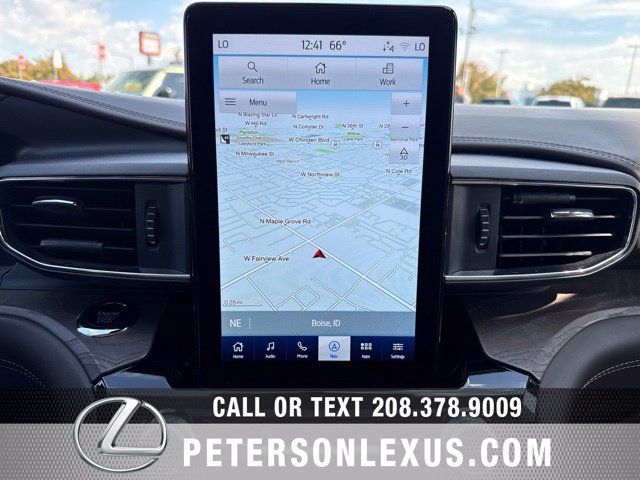 Used 2023 Ford Explorer Platinum w/ Technology Package AWD/4WD image 17