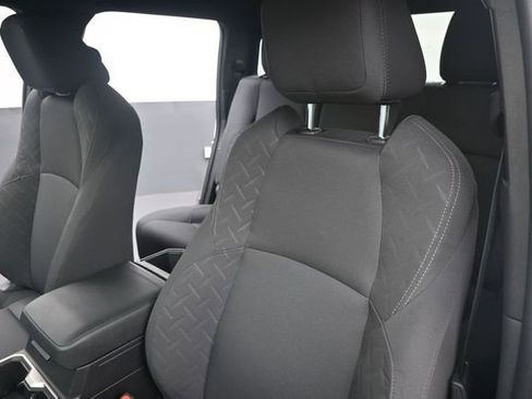 Used 2024 Toyota Tacoma SR5 AWD/4WD image 13