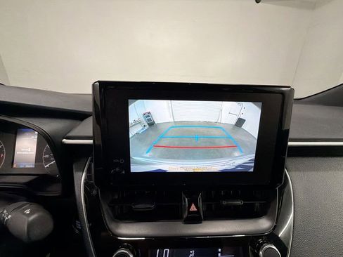 Used 2025 Toyota Corolla SE FWD image 14