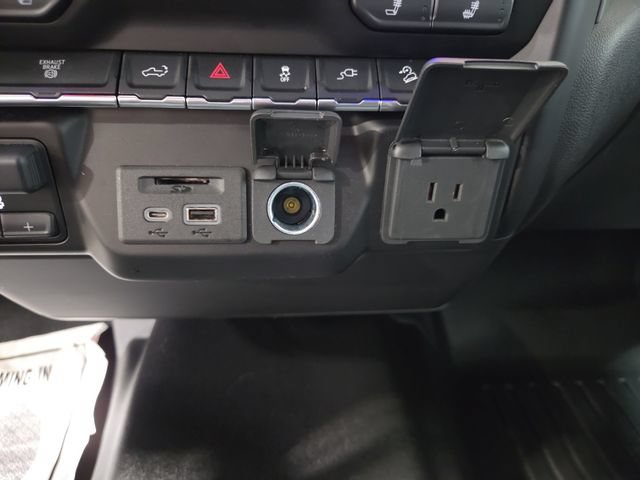 Used 2022 Chevrolet Silverado 3500 LTZ w/ Gooseneck/5TH Wheel Package AWD/4WD image 18