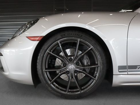 Certified 2023 Porsche 718 Boxster RWD image 11