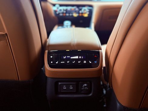 Certified 2026 INFINITI QX60 Autograph w/ Dark Cargo Package image 33