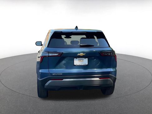 Used 2025 Chevrolet Equinox LT FWD image 12