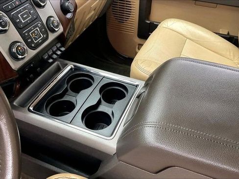 Used 2014 Ford F350 Lariat image 16