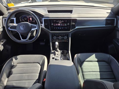 Used 2021 Volkswagen Atlas Cross Sport SEL Premium image 14