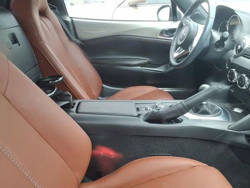Used 2023 MAZDA MX-5 Miata Grand Touring w/ Weather Package RWD image 10