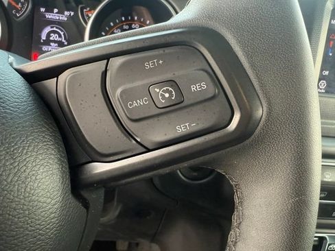 Used 2023 Jeep Wrangler Unlimited Sport AWD/4WD image 38