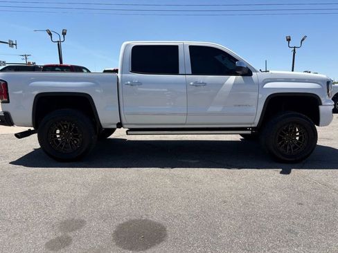 Used 2018 GMC Sierra 1500 Denali w/ Denali Ultimate Package AWD/4WD image 5