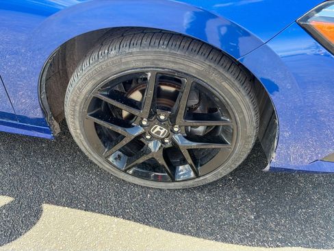 Used 2022 Honda Civic Sport image 9