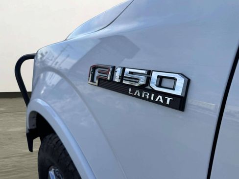 Used 2015 Ford F150 Lariat w/ Equipment Group 502A Luxury AWD/4WD image 28