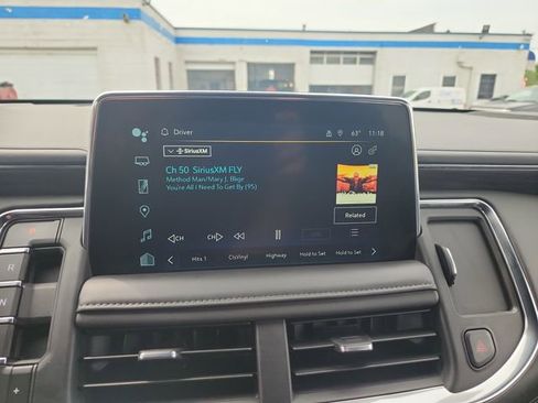 Used 2024 Chevrolet Suburban LT AWD/4WD image 24
