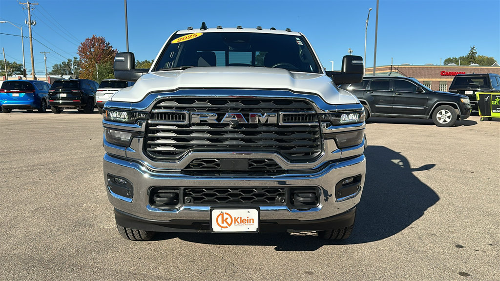 Used 2025 RAM 2500 Tradesman AWD/4WD image 2