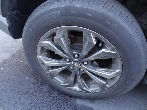 Used 2023 Toyota RAV4 Limited image 12