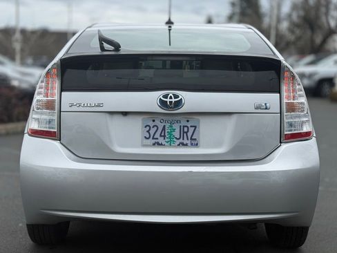 Used 2010 Toyota Prius Five image 4