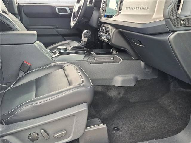Used 2026 Ford Bronco Outer Banks AWD/4WD image 27