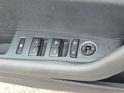Used 2018 Hyundai Sonata SE FWD image 15