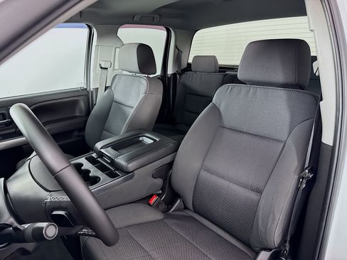 Used 2019 Chevrolet Silverado 1500 LT w/ All Star Edition image 21