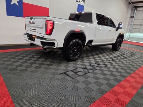 Used 2024 GMC Sierra 2500 AT4 w/ AT4 Premium Plus Package AWD/4WD image 25