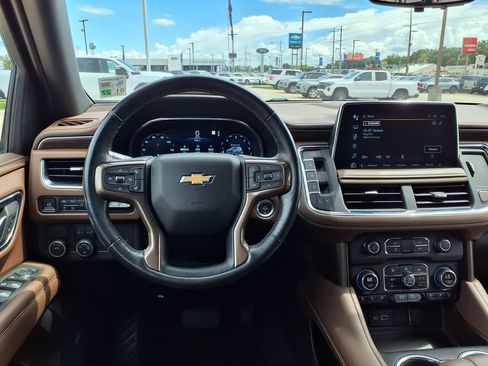 Used 2023 Chevrolet Tahoe High Country RWD image 14