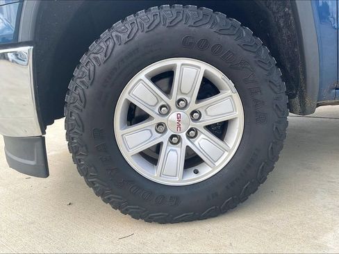 Used 2015 GMC Sierra 1500 SLE w/ SLE Value Package RWD image 8