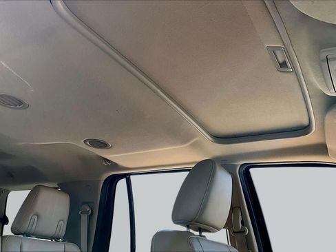Used 2016 Ford Expedition Limited w/ Equipment Group 301A RWD image 14