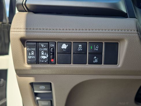 Used 2018 Honda Odyssey EX-L image 21