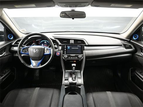 Used 2018 Honda Civic EX-T image 9