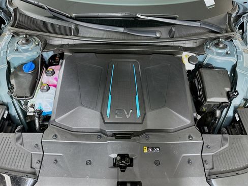 Used 2024 Hyundai Ioniq 5 SEL RWD image 33