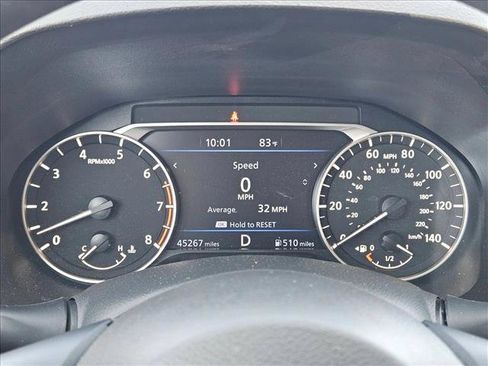 Used 2025 Nissan Altima 2.5 SV FWD image 15