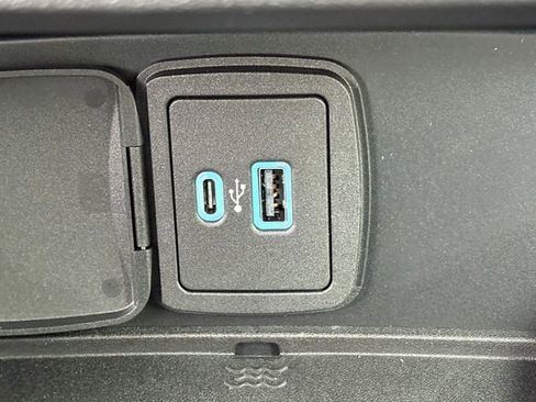 New 2025 Ford Bronco 2-Door image 9