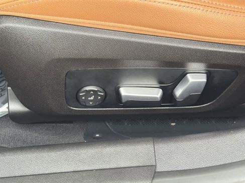 Used 2023 BMW M340i xDrive w/ Premium Package image 26