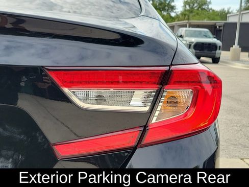 Used 2021 Honda Accord EX-L image 10