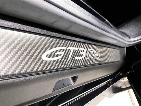 Used 2025 Porsche 911 GT3 RS image 39