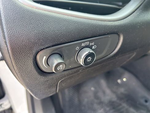 Used 2022 Chevrolet Malibu LS image 11