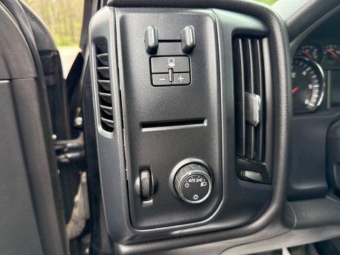 Used 2015 Chevrolet Silverado 3500 W/T w/ WT Convenience Package AWD/4WD image 33