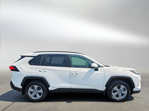 Used 2025 Toyota RAV4 XLE w/ Convenience Package AWD/4WD image 6