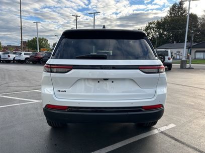 New 2025 Jeep Grand Cherokee 4WD